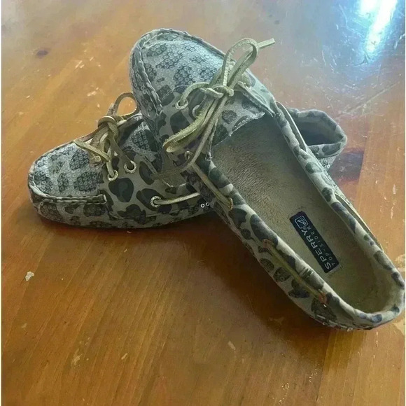 Sperry - Picture 1 of 3